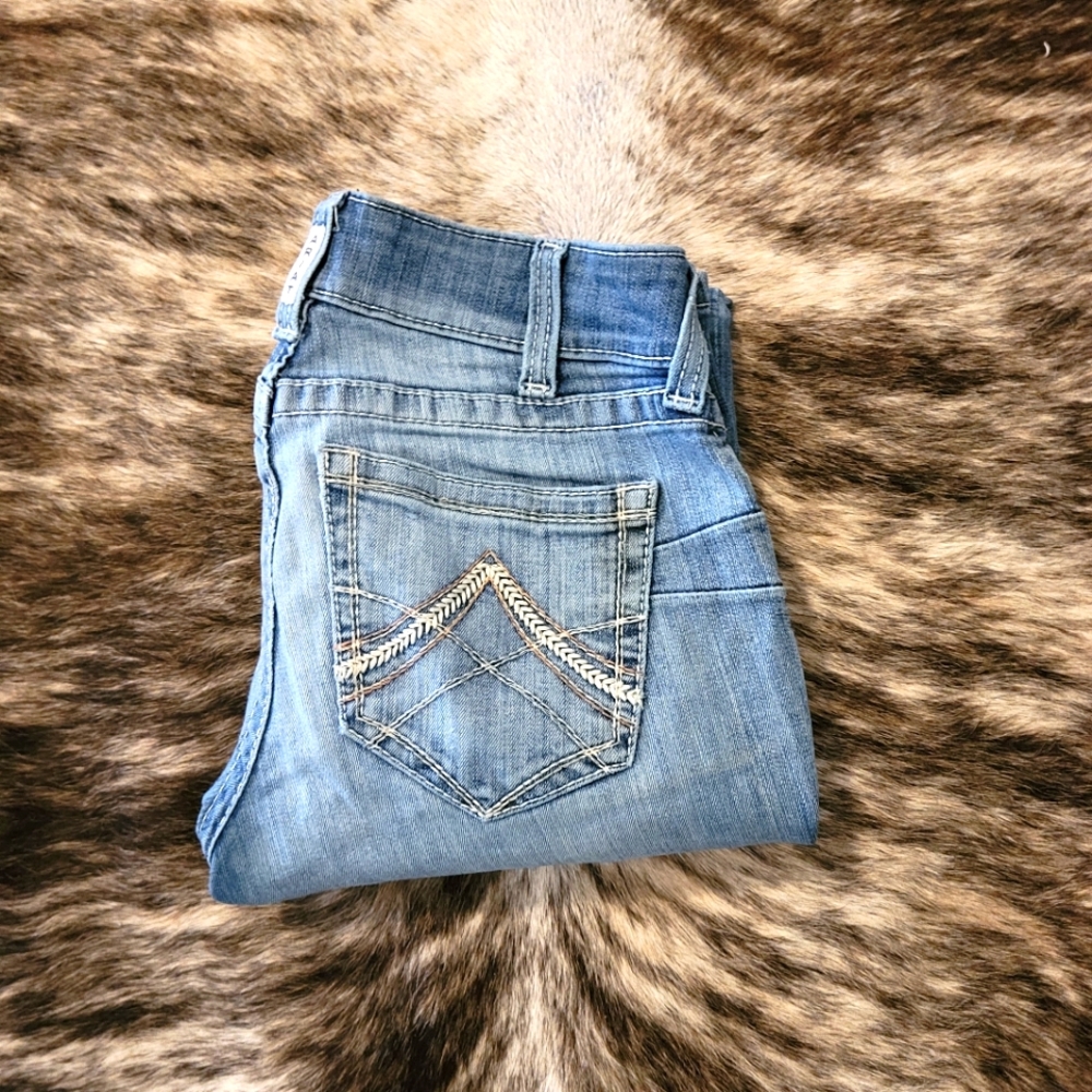 ARIAT Straight Leg Light Wash Jeans